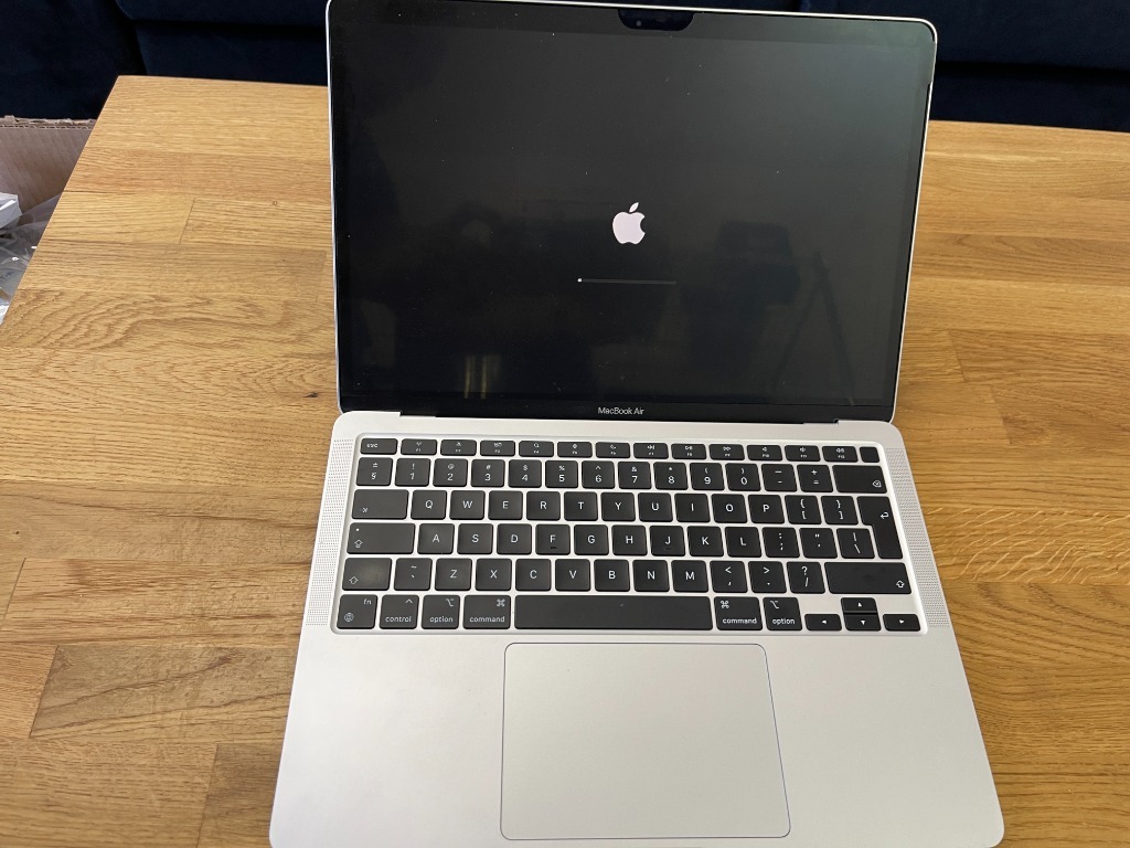 MacBook Air M1 2020 16GB RAM 1TB SSD Katowice Licytacja na Allegro Lokalnie