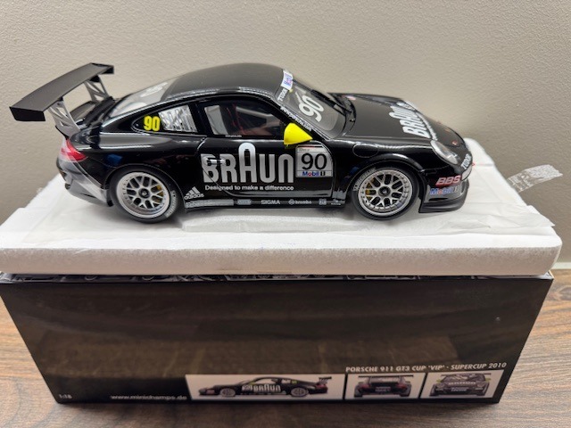 Minichamps 1:43 Porsche 911 (991.1) GT3 Test Nürburgring 2012 silver