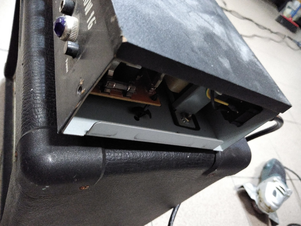 wzmacniacz gitarowy Kustom arrow 16 czytaj opis Dopiewo Licytacja