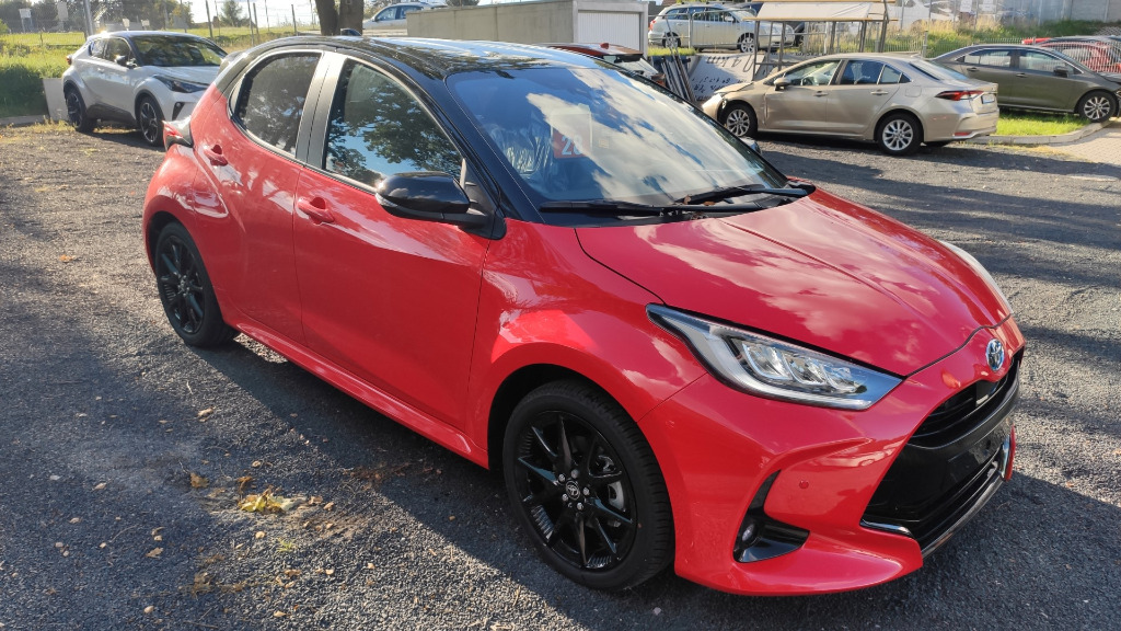 Nowa Toyota YARIS Selection Style 116KM Hybryda | Zielona Góra ...