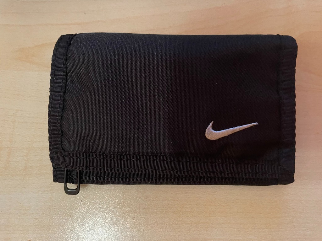 NIKE PORTFEL BASIC WALLET czarny NIA08068 Zawiercie Licytacja na Allegro Lokalnie