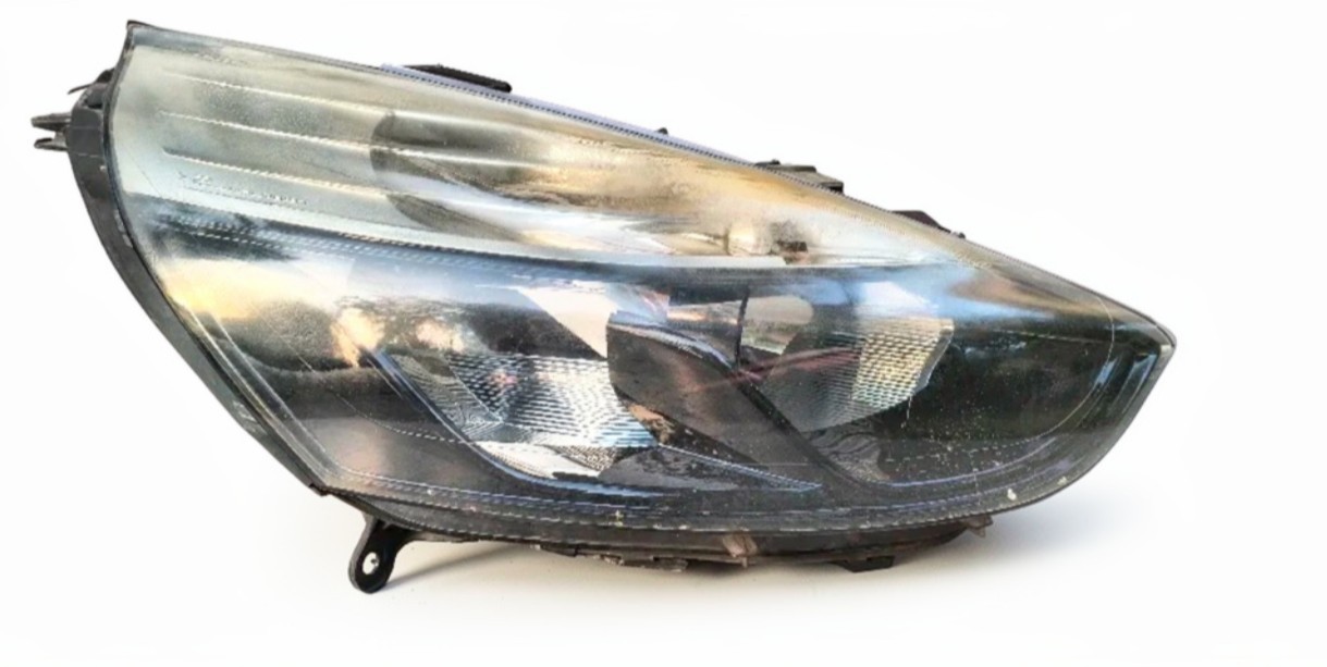 RAFLEKTOR ПРАВИЙ CLIO IV ПОШКОДЖЕНИЙ 260103127R 