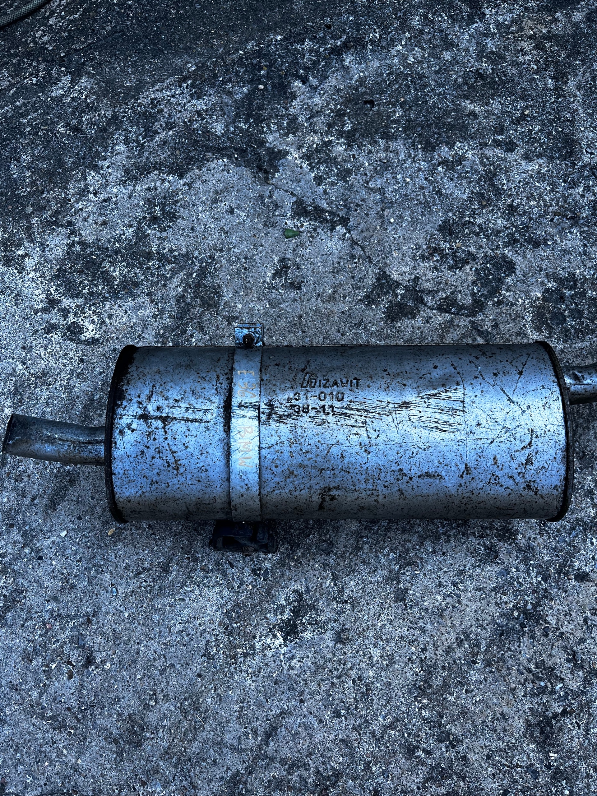ГЛУШНИК КІНЦЕВИЙ BMW 3 (E36) HIZAWIT 31-010 38-11 