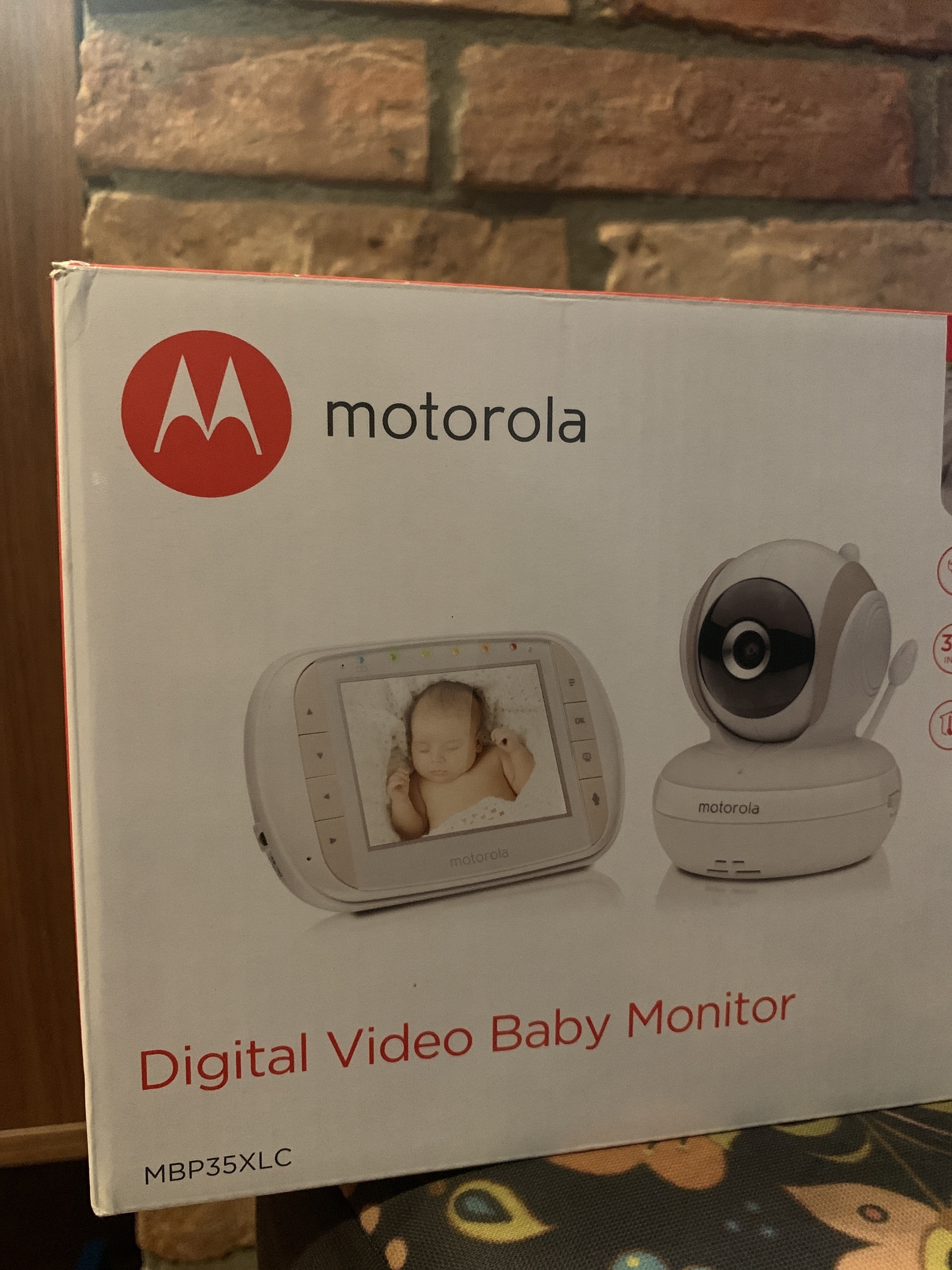 Motorola mbp35xlc best sale video baby monitor