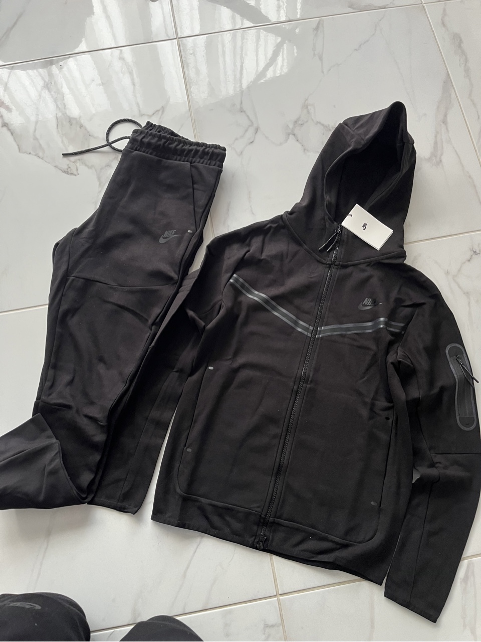 Dres Nike Tech Fleece XL komplet bluza i spodnie Słupsk Kup teraz