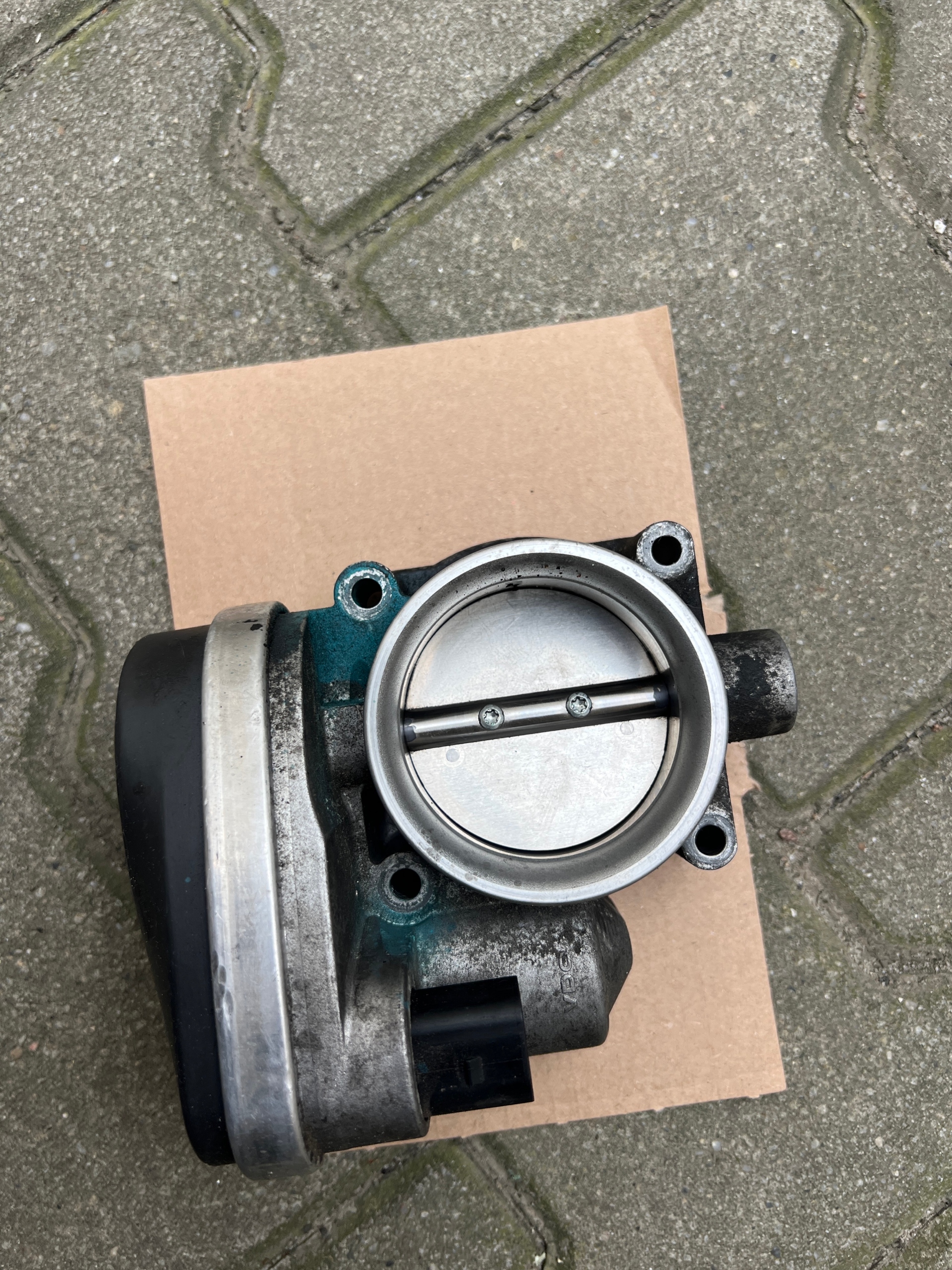 ДРОСЕЛЬНА ЗАСЛІНКА 2.0 I BMW 3 E46 318 I CI TI N42 1439224-04 