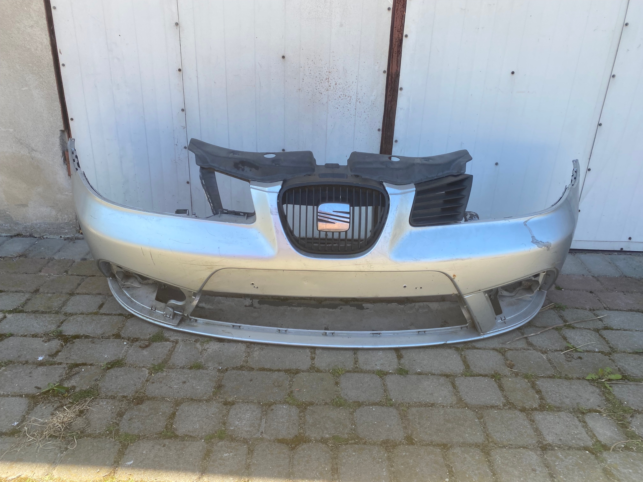 БАМПЕР ПЕРЕДНІЙ ПЕРІД SEAT IBIZA 3 РЕСТАЙЛ 05-08R. 6L6807231 