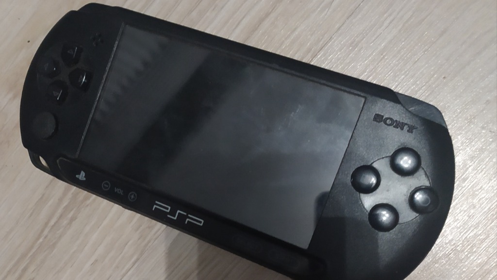 Konsola PSP Sony PlayStation Portable E1004 7 gier Białystok Kup