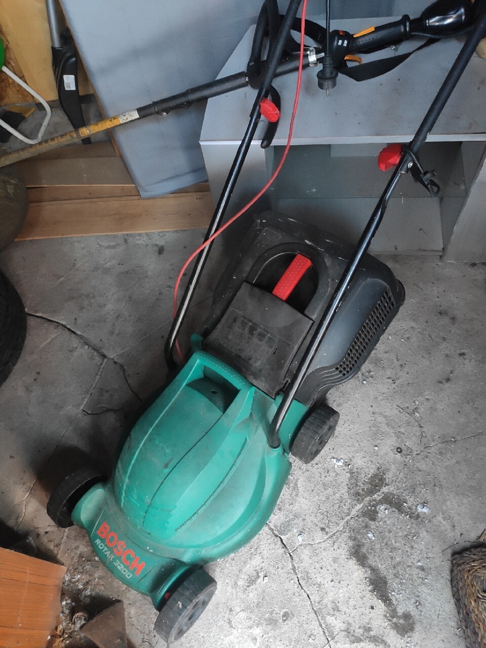 Kosiarka elektryczna Bosch Rotak 3200 d Kup teraz na