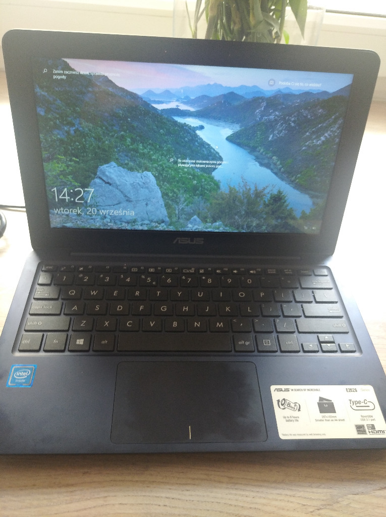 ASUS E202S Netbook mini laptop Eepc 12cali 256 ssd Częstochowa Kup