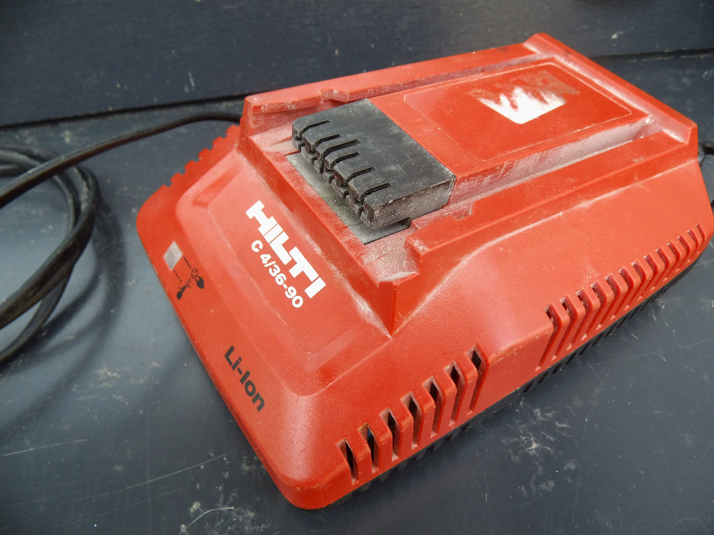 ŁADOWARKA HILTI C 4/3690 POLECAM! OSTROWIEC ŚWIĘTOKRZYSKI Kup