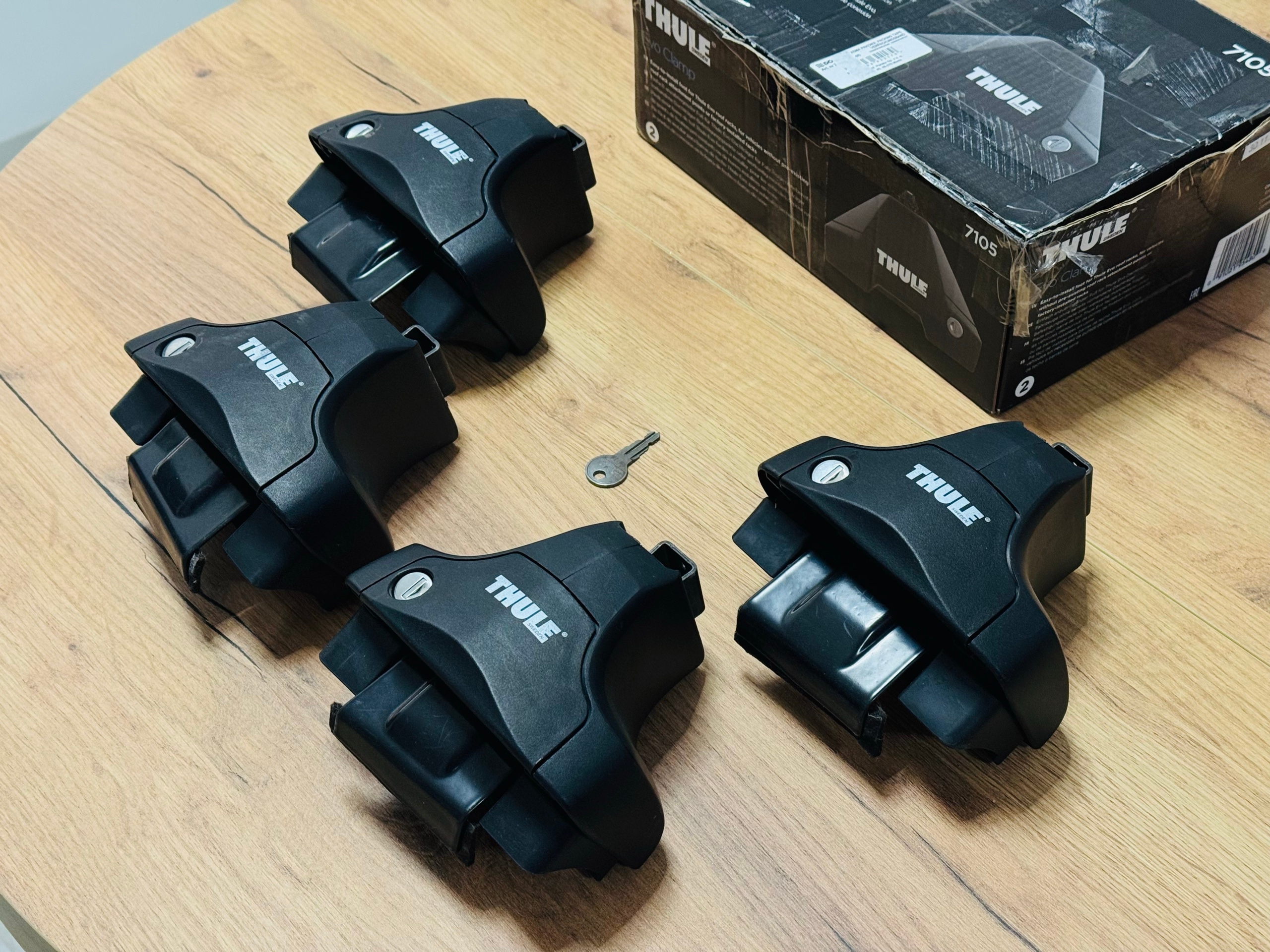 THULE RAPID СИСТЕМА 754 + НАБІР 1669 – KOMPLET, 2 ЗАМКИ 