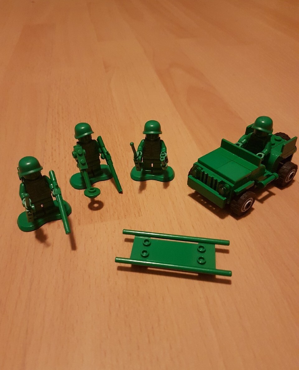 Lego Toy Story 7595 Żołnierze Na Patrolu Żołnierz | Poznań | Kup teraz ...