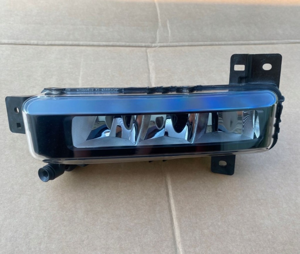 ГАЛОГЕН ЛІВИЙ LED (СВІТЛОДІОД) BMW 1 I F40 2019- 63178089979 