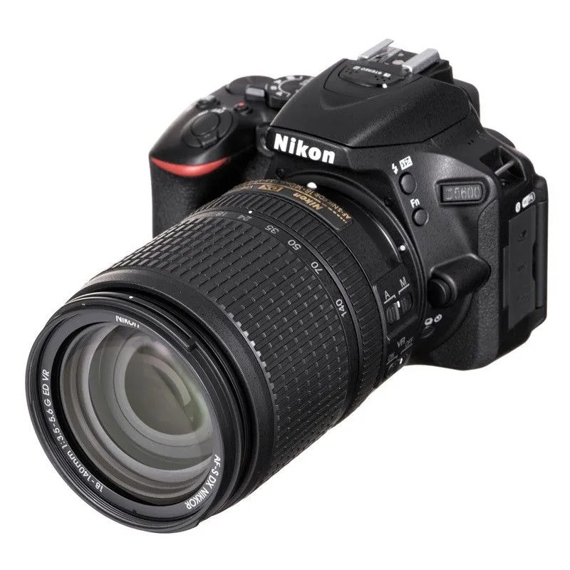 NIKON D5600 + AFS DX 18140 mm f 3 55 6 G ED VR Radom Kup teraz na