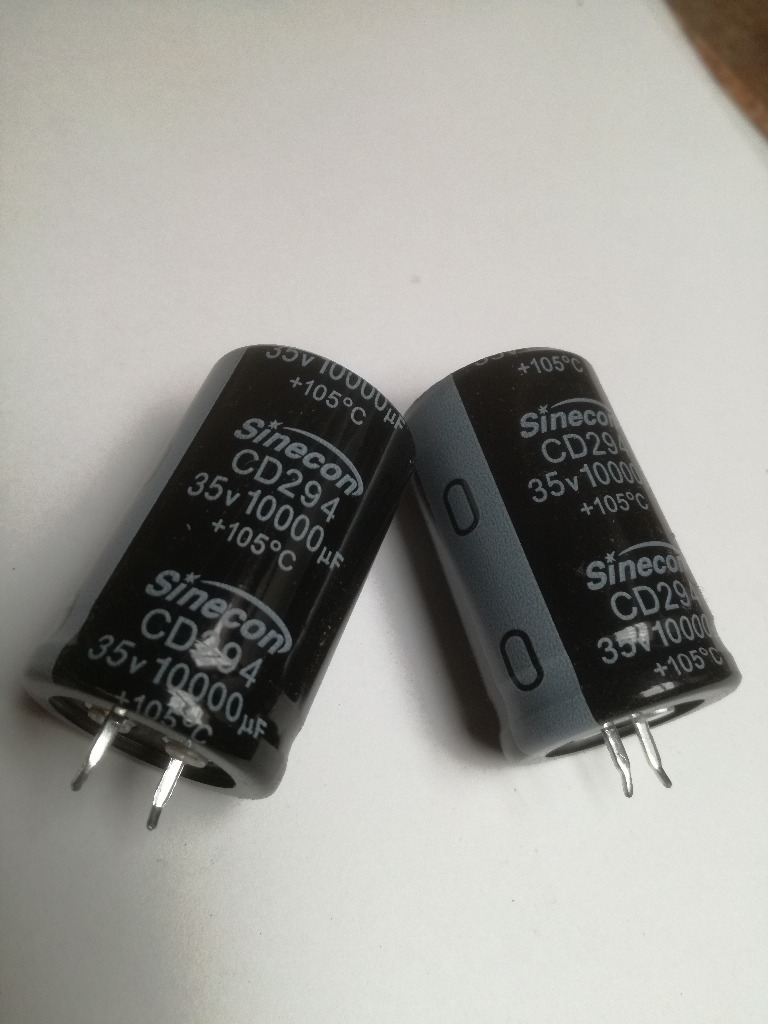 Kondensator 1uF 35V 25 x 42mm 2szt | Radom | Kup teraz na Allegro Lokalnie