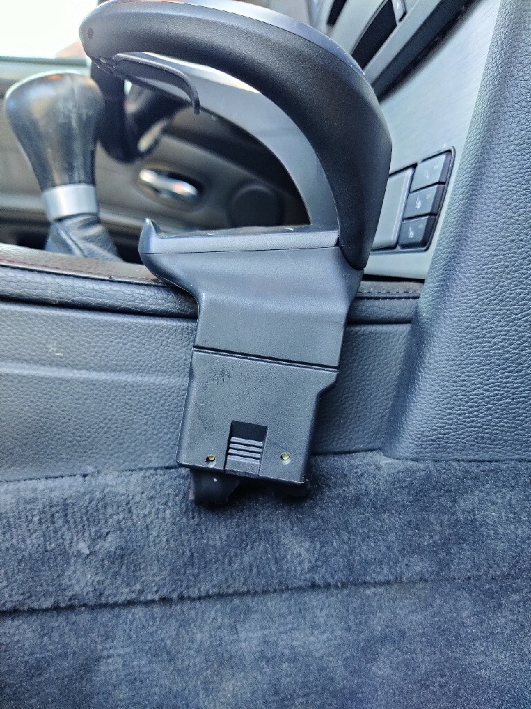 BMW E60 E61 uchwyt na kubki cup holder X1 Jeszkowice Kup teraz na