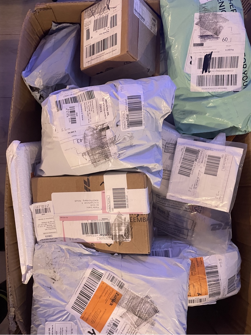 nieodebrane paczki DHL, zwrot box paleta mix Wałbrzych Kup teraz na