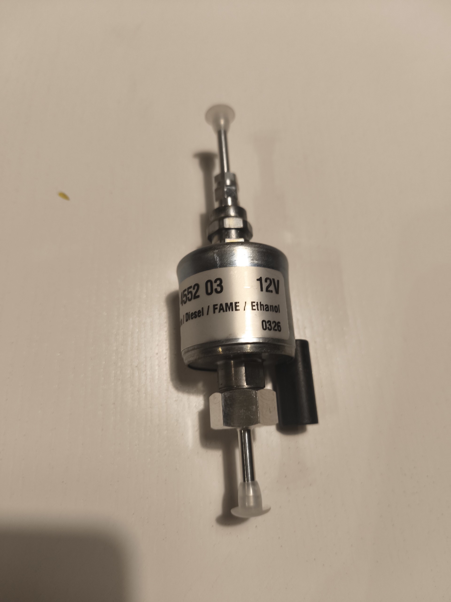 НАСОС ПАЛИВА EBERSPÄCHER 12V 22 4552 03 / 22455203 – НОВА 