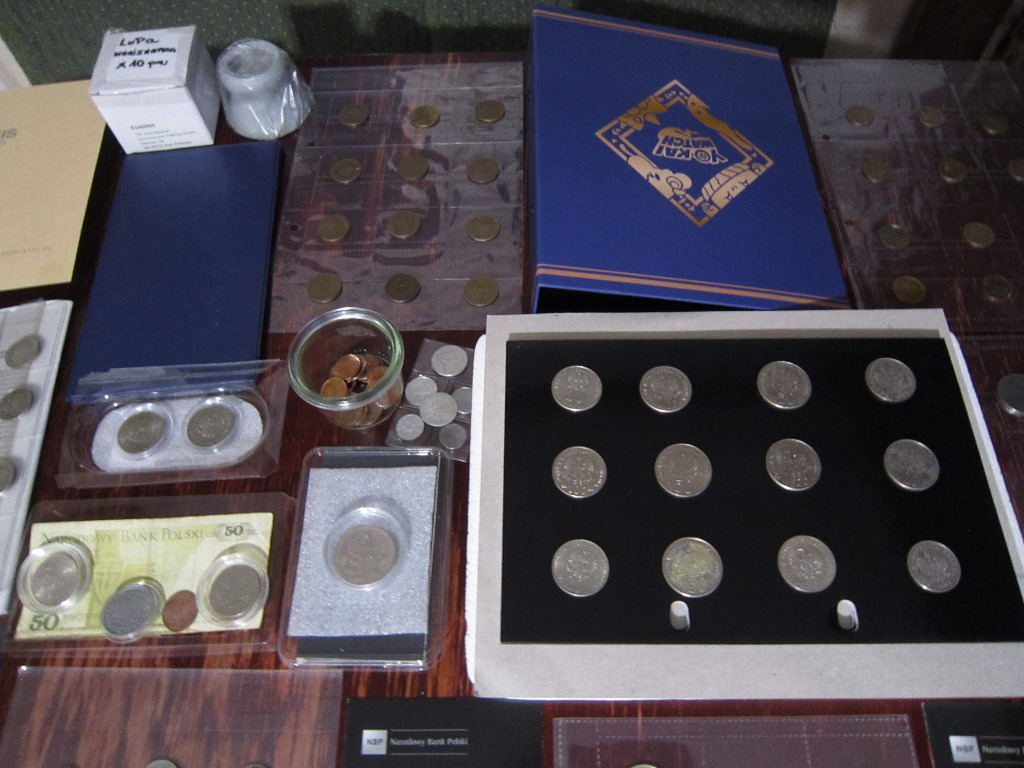 Zdjęcie oferty: WIELKA KOLEKCJA! MONETY, KLASERY po numizmatyku