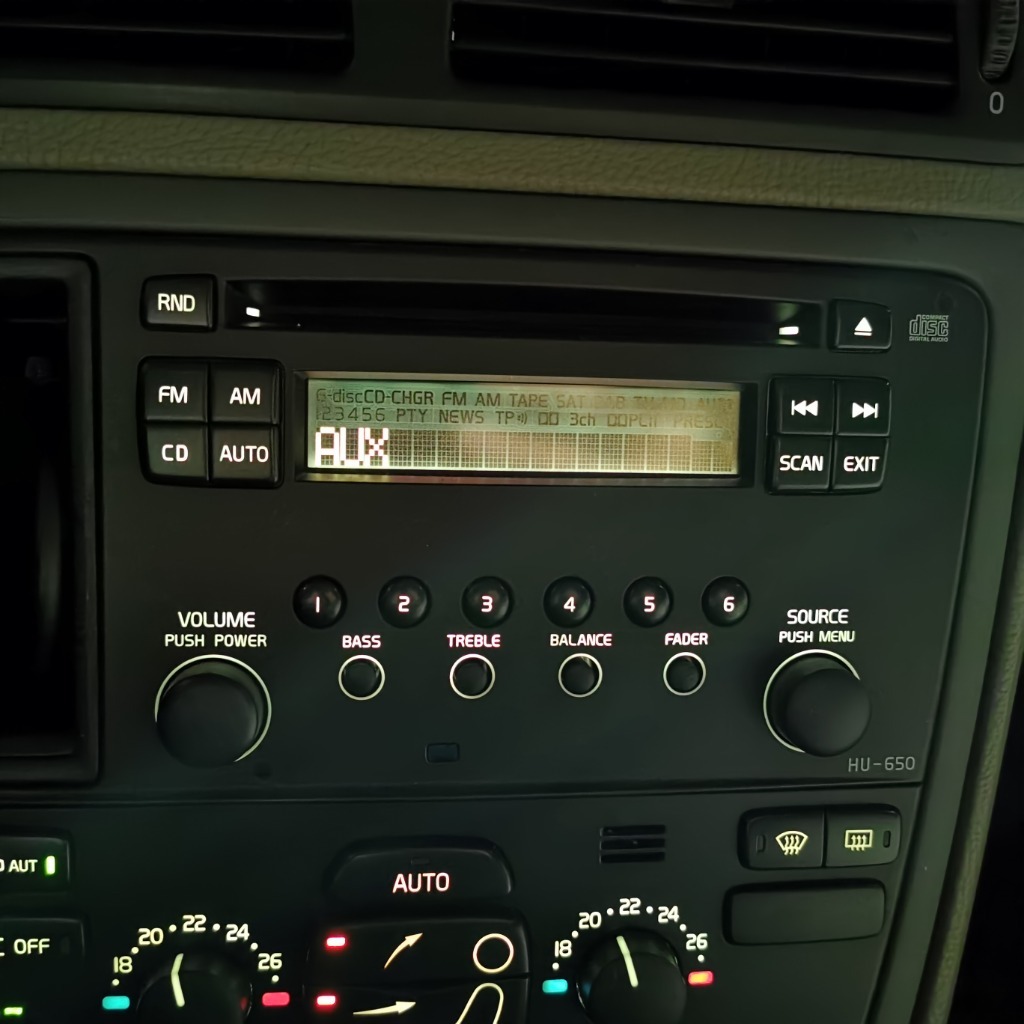 Bourgeon smække lejesoldat Radio Volvo HU-650 LIFT 2007 AUX S60/V70/XC70 | Grodzisk Wielkopolski | Kup  teraz na Allegro Lokalnie