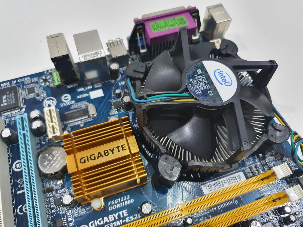 Plyta Glowna Gigabyte Ga G31m Es2l Procesor E5300 Kup Teraz Za 31 00 Zl Stalowa Wola Allegro Lokalnie