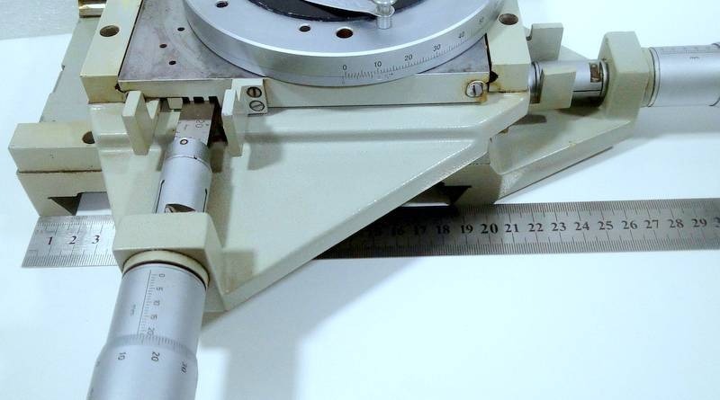 Stolik mikroskopowy obrotowy mikrometryczny 0,01mm | Leszno | Kup teraz ...