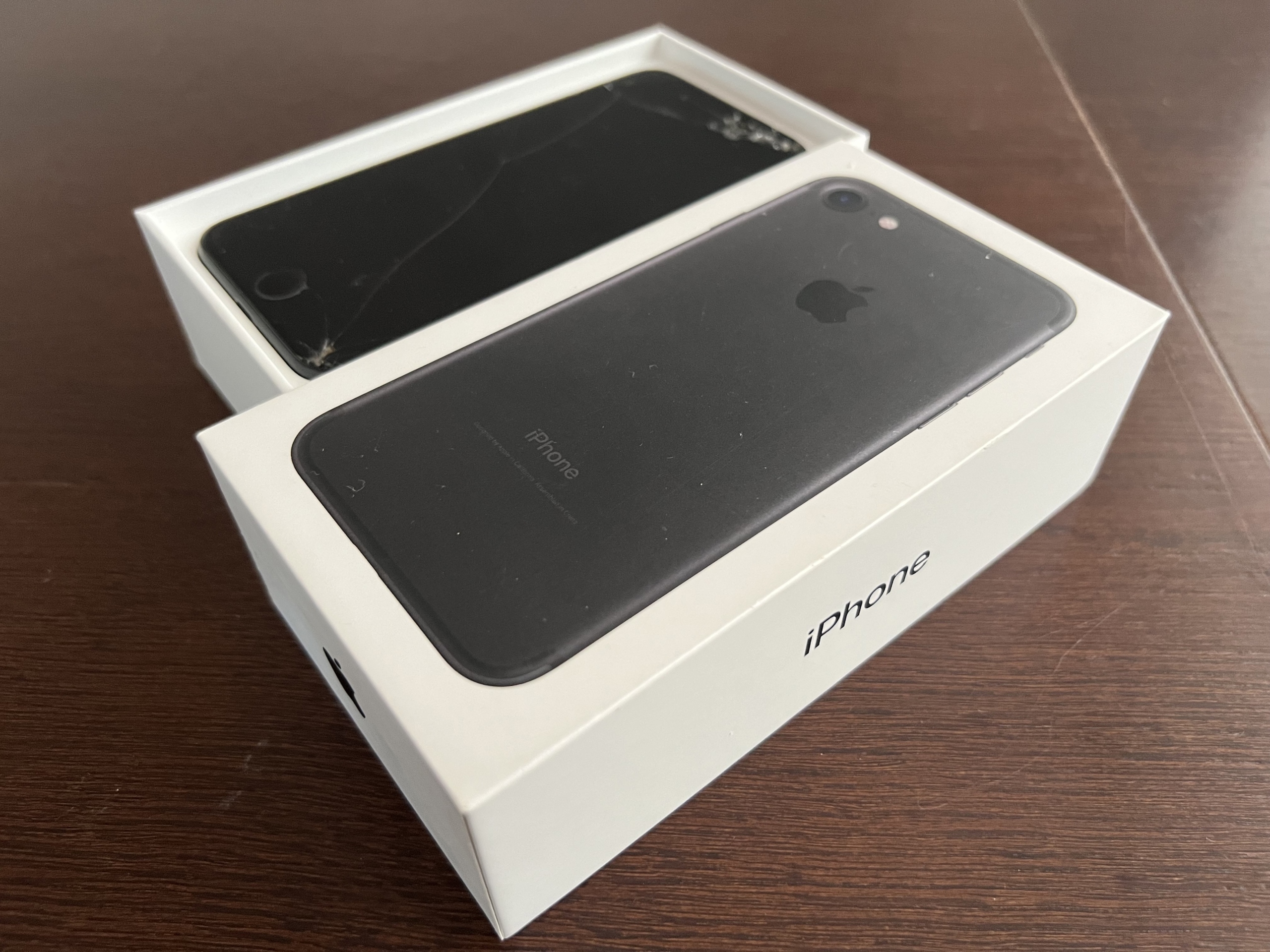 iPhone 7 32GB Black/czarny, pęknięty ekran | Gdynia | Kup teraz na