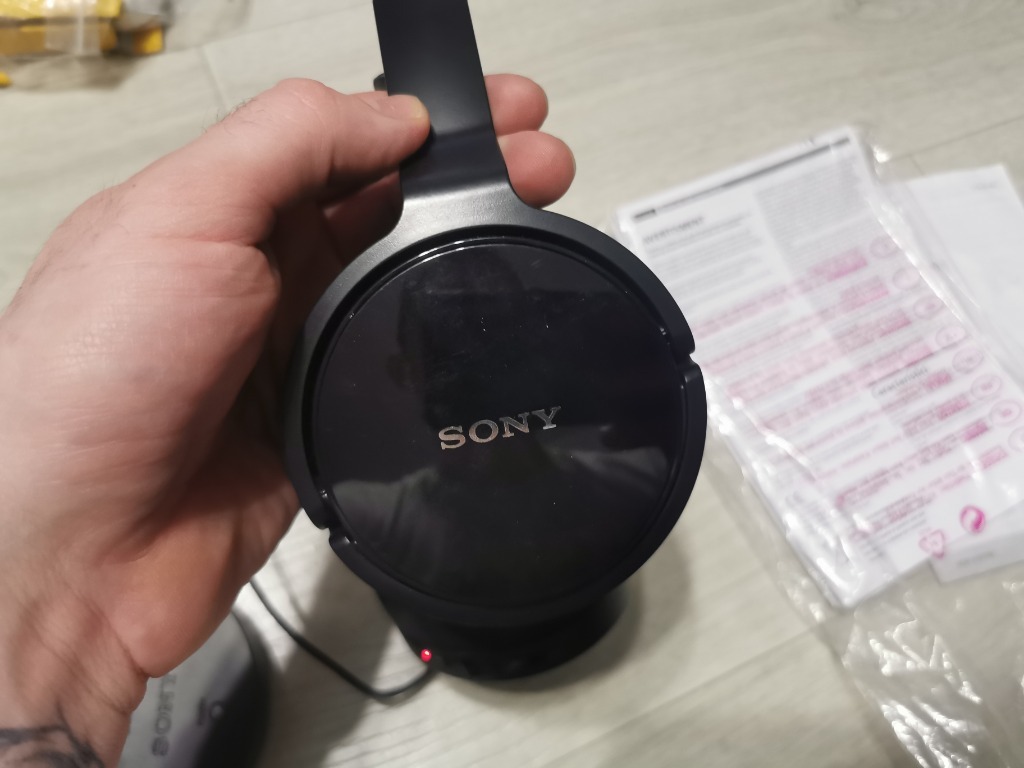 Słuchawki bezprzewodowe nauszne Sony MDR-RF810R | Nowe Miasto Lubawskie ...