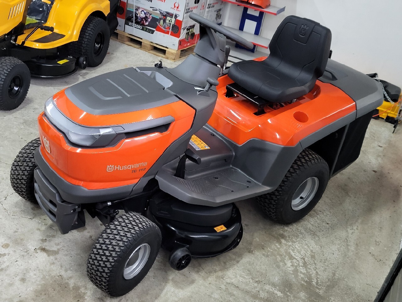 Traktorek Kosiarka HUSQVARNA TC112 14KM 2o23r | Lututów | Ogłoszenie na ...