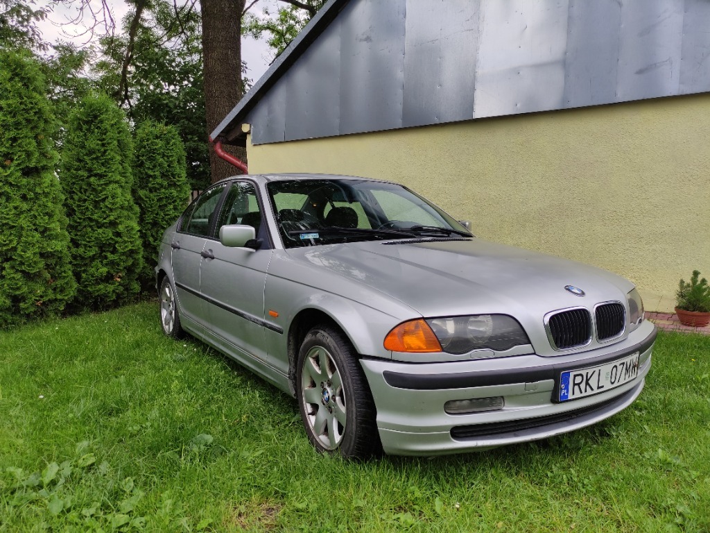 BMW E46 318i SEDAN 1,9 BENZYNA + LPG Cena 3790,00 zł