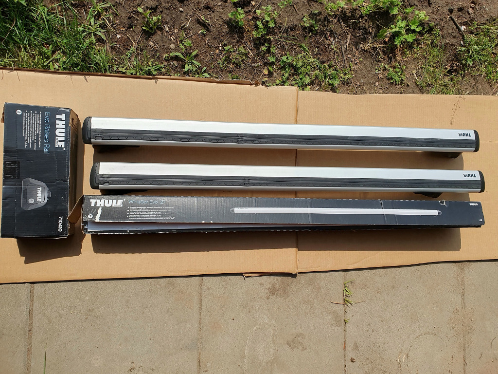 Thule WingBar Evo 127 nr kat. 711300 z Thule Evo Raised Rail nr kat. 710410