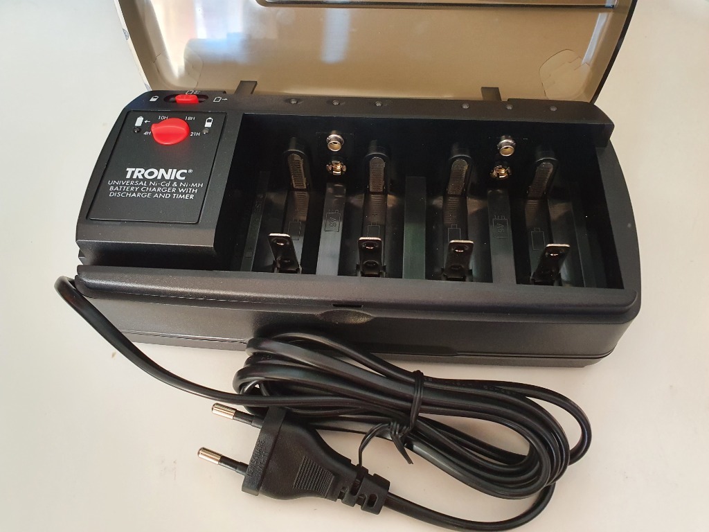 Ładowarka uniwersalna do akumulatorów Tronic KH967 Suwałki Kup teraz na Allegro Lokalnie