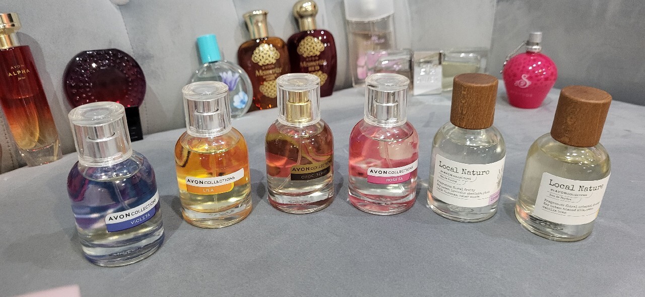 Zdjęcie oferty: Perfumy Avon 30 sztuk Alpha itd . 