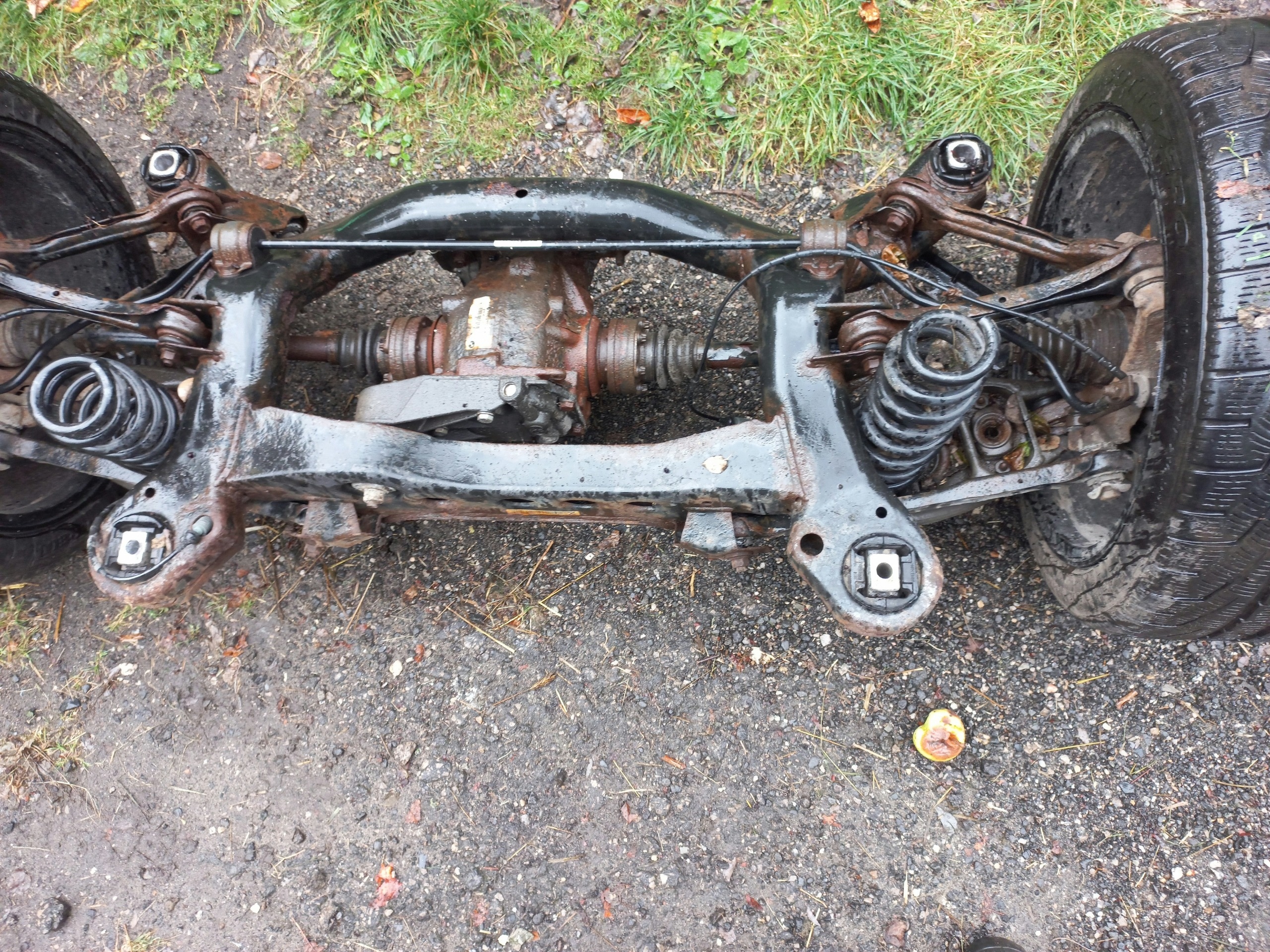 ДИФЕРЕНЦІАЛ , КОМПЛЕКТНИЙ WOZEK, ПІДВІСКА ЗАД , BMW E90 N43 3.38 ,318 , 320 