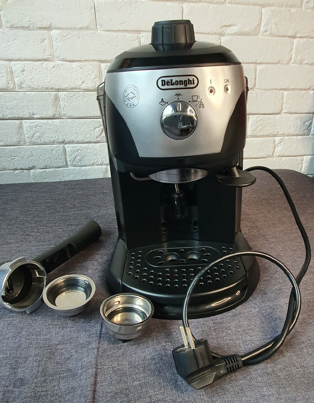 Ekspres DeLonghi EC 221 B kolbowy Włocławek Kup teraz na Allegro