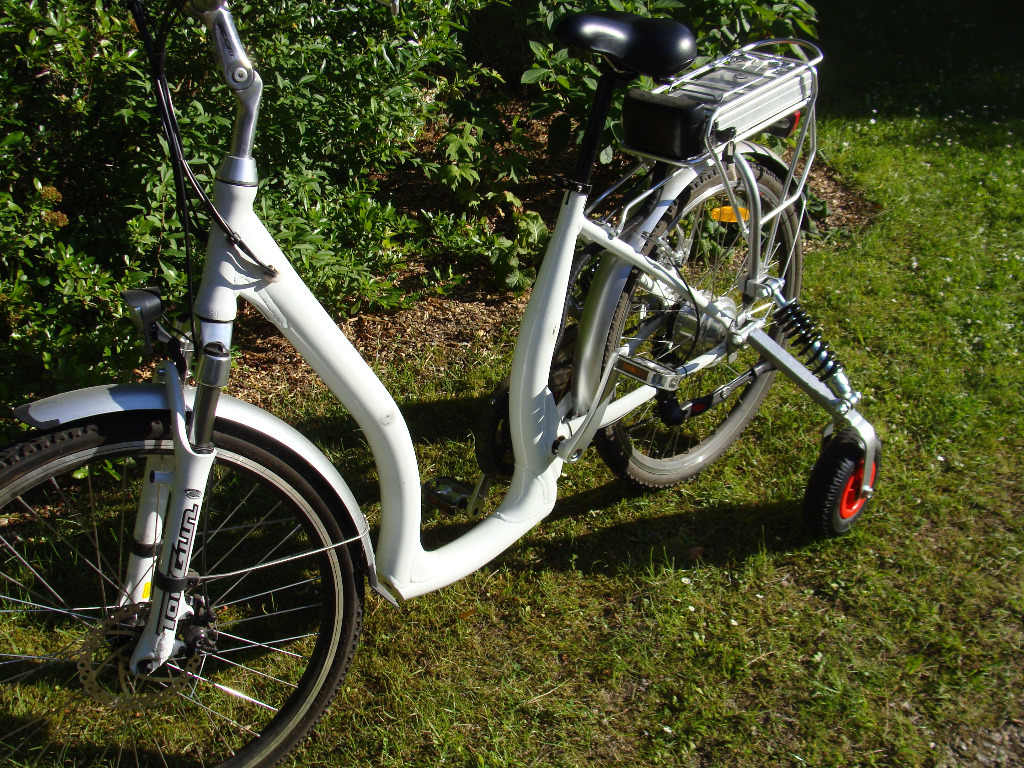 Rower elektryczny rehabilitacyjny czterokołowy Promno Kup teraz na