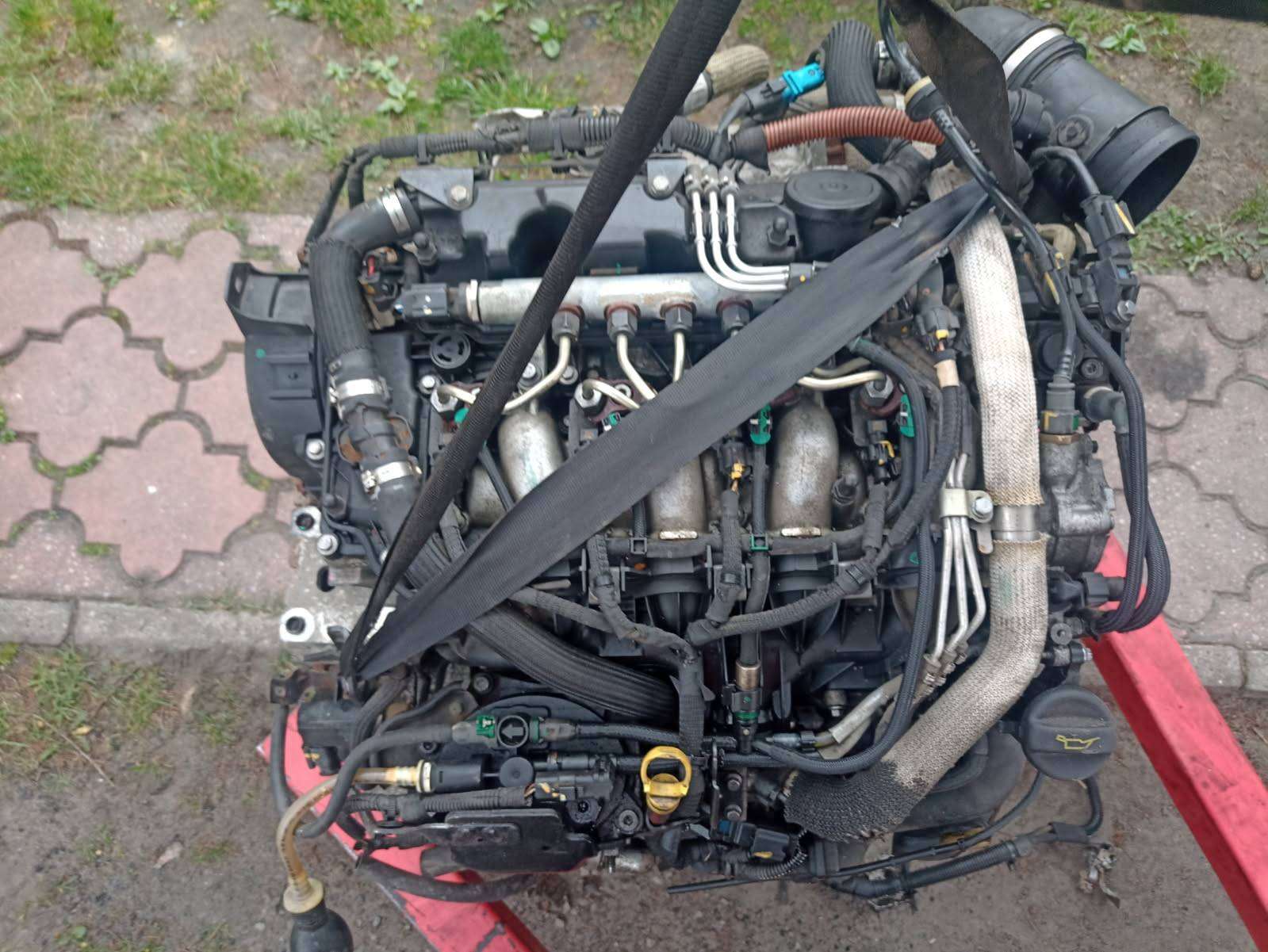ДВИГУН КОМПЛЕКТНИЙ CITROEN C5 3 X7 PEUGEOT 407 2.2HDI 10DZ60 170KM 