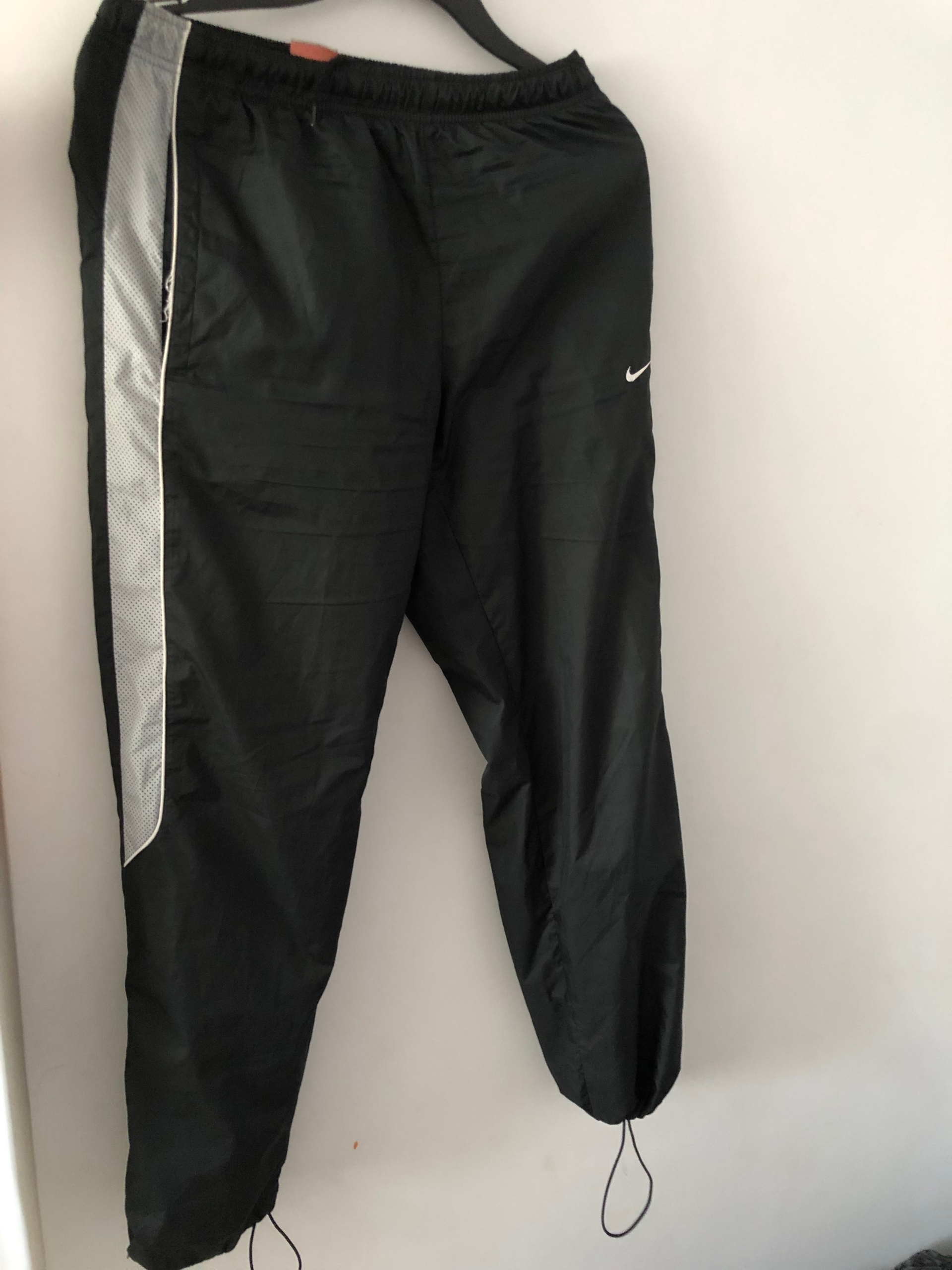 Spodnie Nike The Athletic dept Gorzów Wielkopolski Licytacja na
