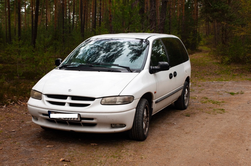 Chrysler Voyager 2.4 benzyna 150km, 1996r, 7 osób. Cena