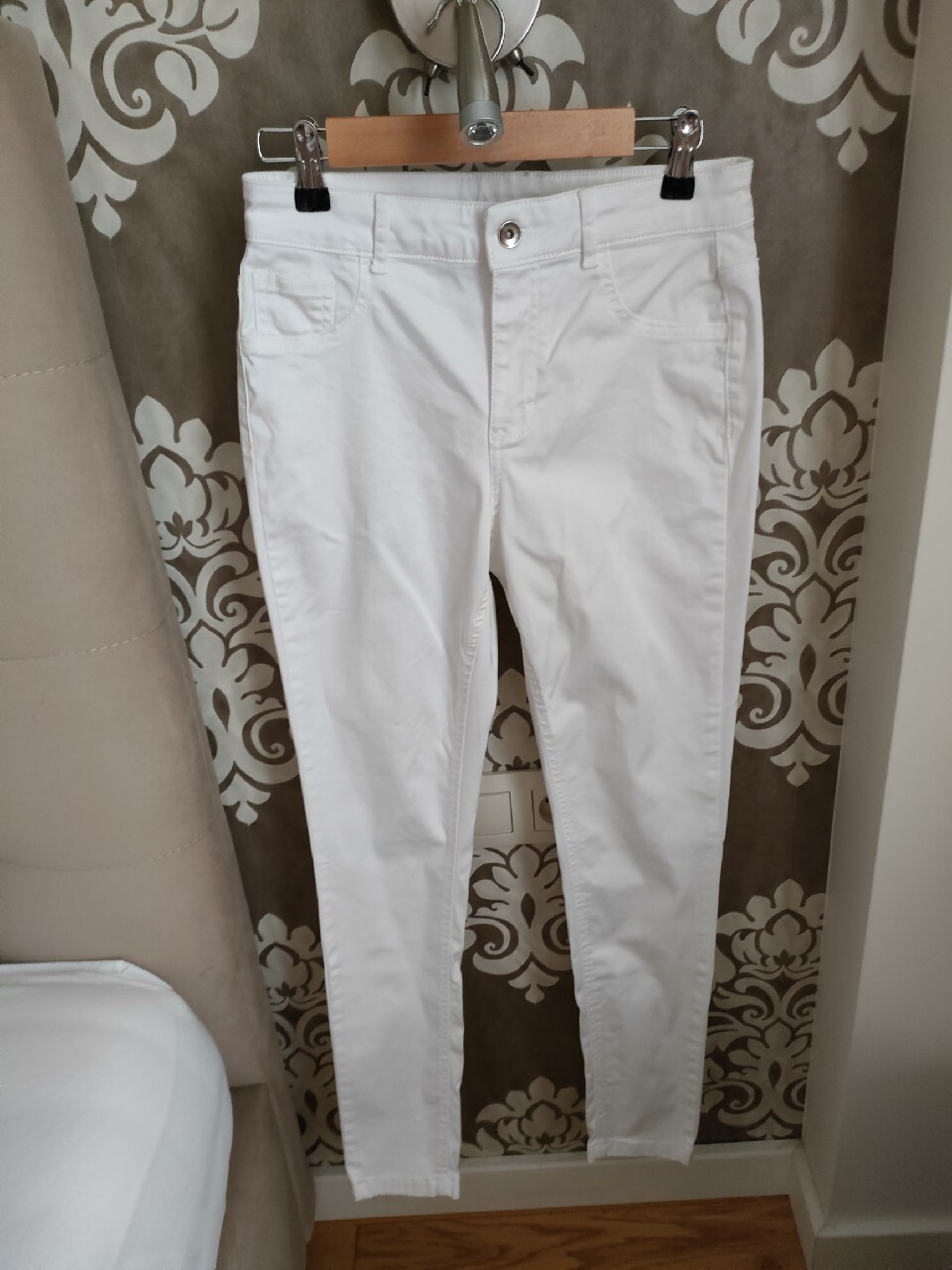 Białe bawełniane spodnie/ legginsy Calzedonia M, Nowy Dwór Mazowiecki