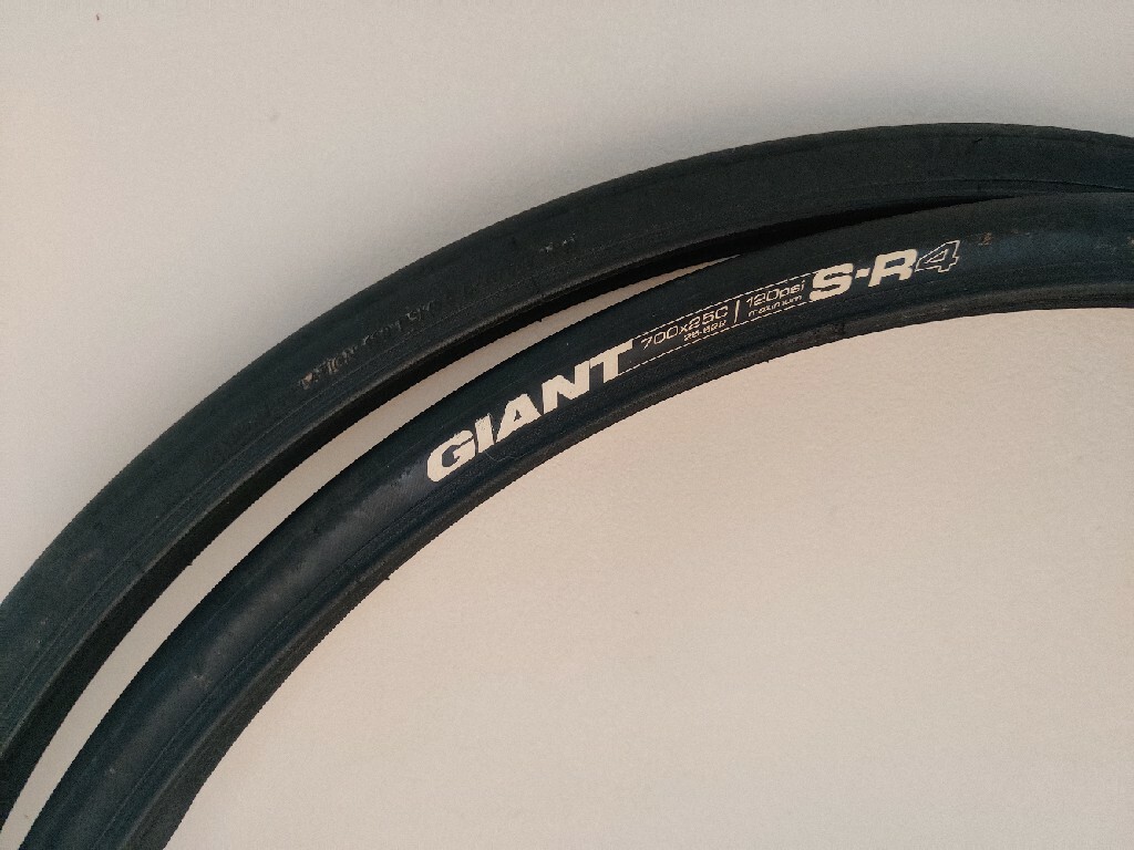 Giant hotsell sr4 tires