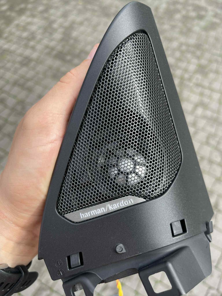 BMW F44 ХВІРТКА ДИНАМІК ДВЕРІ ПРАВИЙ ПЕРЕДНІЙ HARMAN 9362561 7488655 