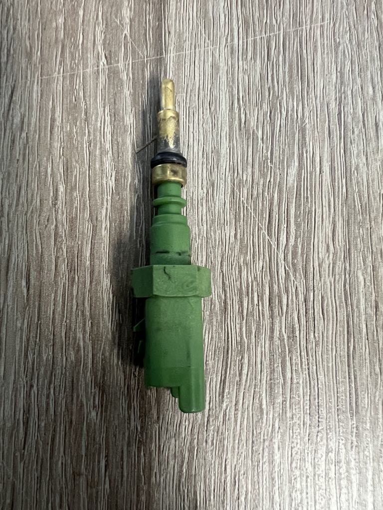 ДАТЧИК ТЕМПЕРАТУРИ РІДИНИ CHLODNICZEGO CITROEN/PEUGEOT 9802935980 