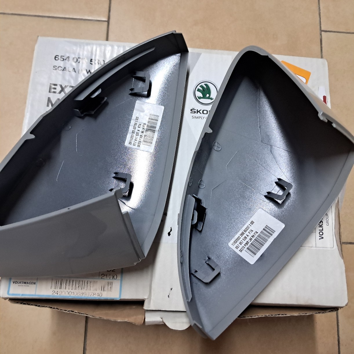 КОРПУС ДЗЕРКАЛА ЗОВНІШНЬОГО SKODA SCALA 657857538A 657857537A НОВЕ 2ШТ 