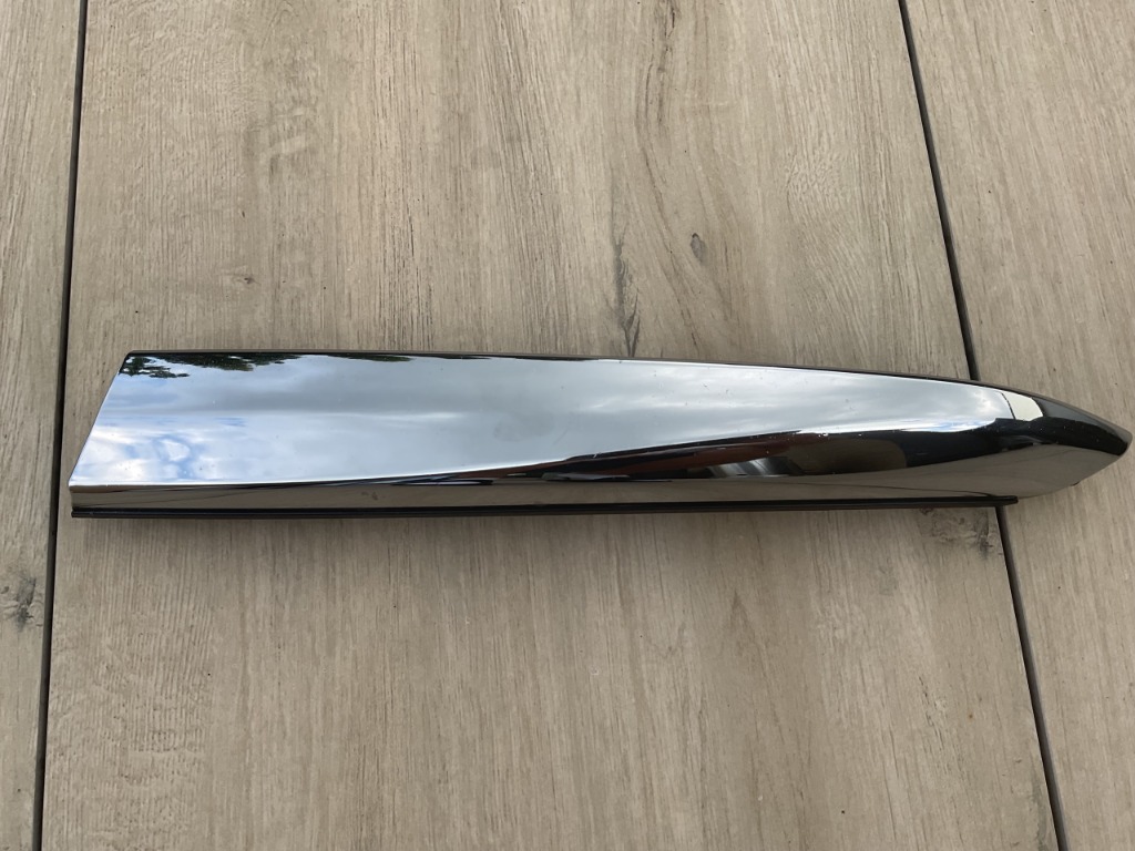 JAGUAR XF X260 150 НАКЛАДКА W БАМПЕР ПЕРІД ЛІВИЙ ХРОМ GX63-8143-A 
