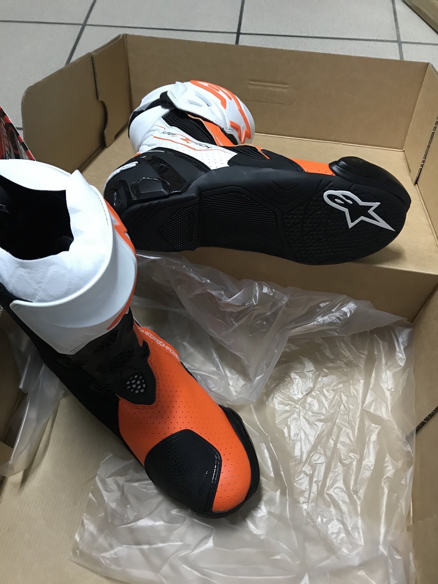 alpinestars supertech r ktm