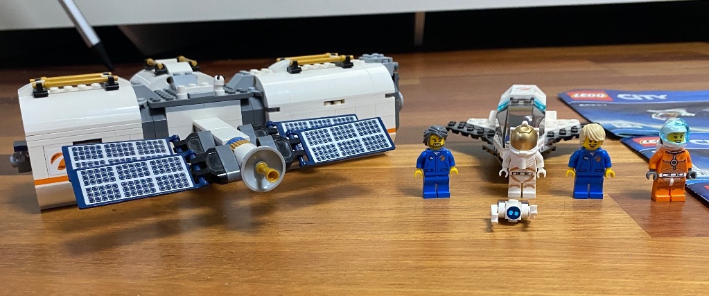 LEGO City 60227 Stacja Kosmiczna Na Ksi ycu Wtelno Kup teraz