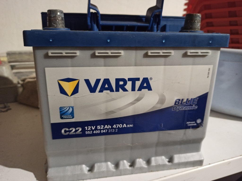 VARTA BLUE dynamic C22 - 12V - 52AH - 470A (EN)