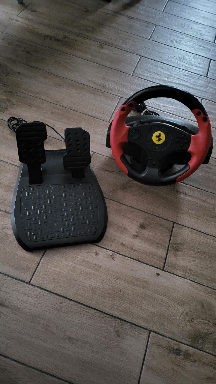 Kierownica Thrustmaster Red Legend Edition Września Kup teraz na